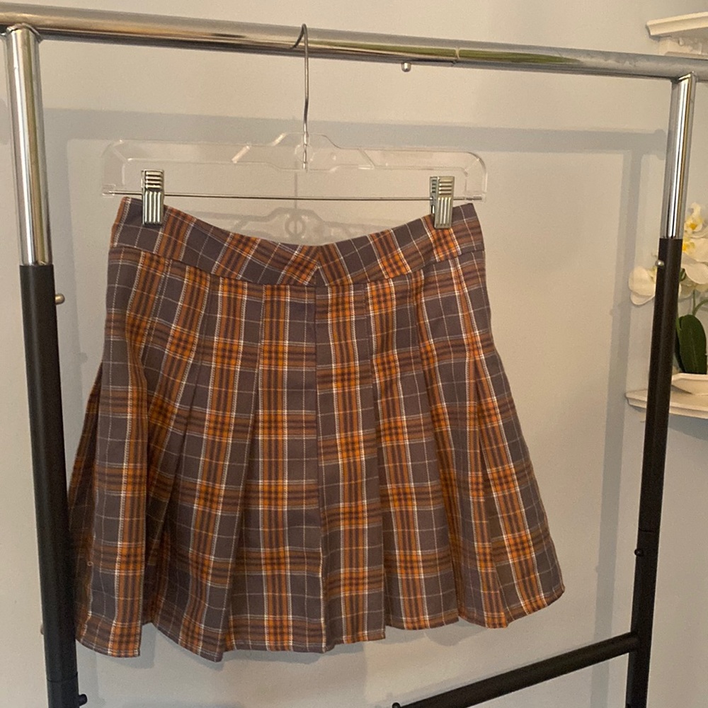 Grey and orange plaid pleated mini skirt